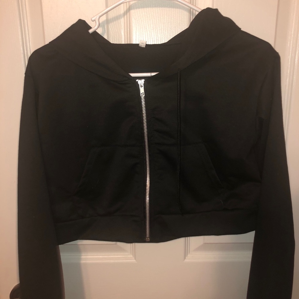 cropped zip up